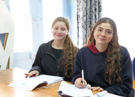 جولة ممتعة في مدرسة لاتين _ نابلس