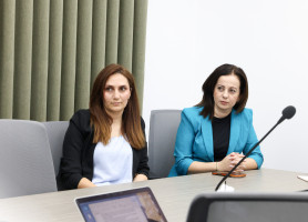 &lrm;الإدارة العامة| تستقبل لجنة الأرض المقدسة