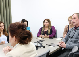 &lrm;الإدارة العامة| تستقبل لجنة الأرض المقدسة