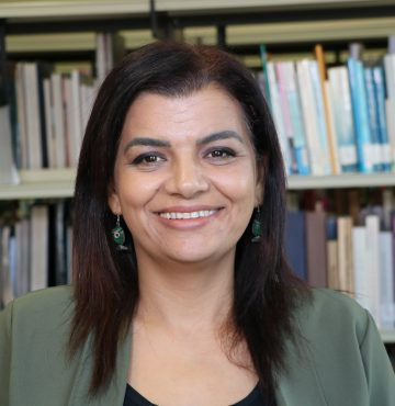 التعليم أمانة وليس مهنة