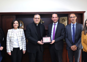 زيارة القنصل الفرنسي العام الجديد