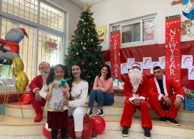 𝐂𝐡𝐫𝐢𝐬𝐭𝐦𝐚𝐬 𝐩𝐚𝐫𝐭𝐲 𝐢𝐧 𝐀𝐋 &ndash;𝐇𝐚𝐲𝐚𝐭 𝐊𝐢𝐧𝐝𝐞𝐫𝐠𝐚𝐫𝐭𝐞𝐧