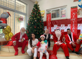 𝐂𝐡𝐫𝐢𝐬𝐭𝐦𝐚𝐬 𝐩𝐚𝐫𝐭𝐲 𝐢𝐧 𝐀𝐋 &ndash;𝐇𝐚𝐲𝐚𝐭 𝐊𝐢𝐧𝐝𝐞𝐫𝐠𝐚𝐫𝐭𝐞𝐧