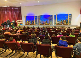 𝐂𝐡𝐫𝐢𝐬𝐭𝐦𝐚𝐬 𝐏𝐥𝐚𝐲