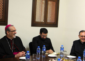 زيارة غبطة البطريرك بيير باتيستا بيتسابالا والأب ديفيد&lrm;