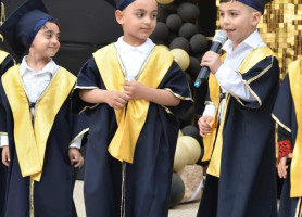 𝗔𝗹- 𝗛𝗮𝘆𝗮𝘁 𝗞𝗶𝗻𝗱𝗲𝗿𝗴𝗮𝗿𝘁𝗲𝗻 𝗶𝗻 𝗝𝗲𝗻𝗶𝗻, 𝗚𝗿𝗮𝗱𝘂𝗮𝘁𝗶𝗻𝗴 𝗶𝘁𝟭𝟴 𝗰𝗼𝗵𝗼𝗿𝘁