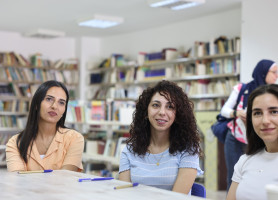 &lrm;دورة تدريبية لمعلمي اللغة الانجليزية والفرنسية