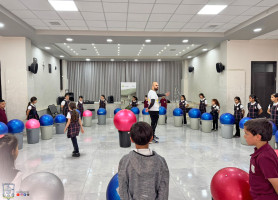 &lrm;نشاط تفريغ نفسي لطلبة مدرسة لاتين الطيبة