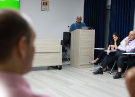 تدريب للمشرفين والمرشدين ومديري المدارس