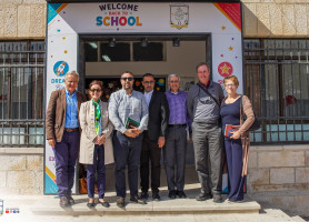 &lrm;زيارة لجنة الأرض المقدسة لمدرستي لاتين _ بيت ساحور والطيبة