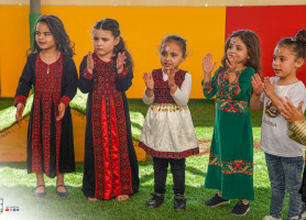&lrm;زيارة لجنة الأرض المقدسة لمدرستي لاتين _ بيت ساحور والطيبة