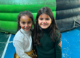 فرح ومرح  الأطفال مدرسة الكلية الأهلية