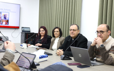 &lrm;وفد من مؤسسة ACN يزور مدارس البطريركية اللاتينية