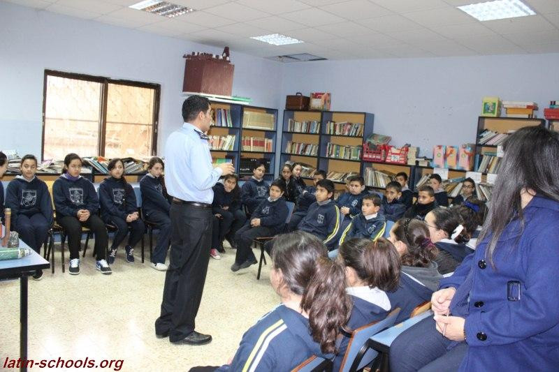 بيت جالا: اللقاء الاول من سلسلة برنامج الشرطة والأمن والثقافة الامنية