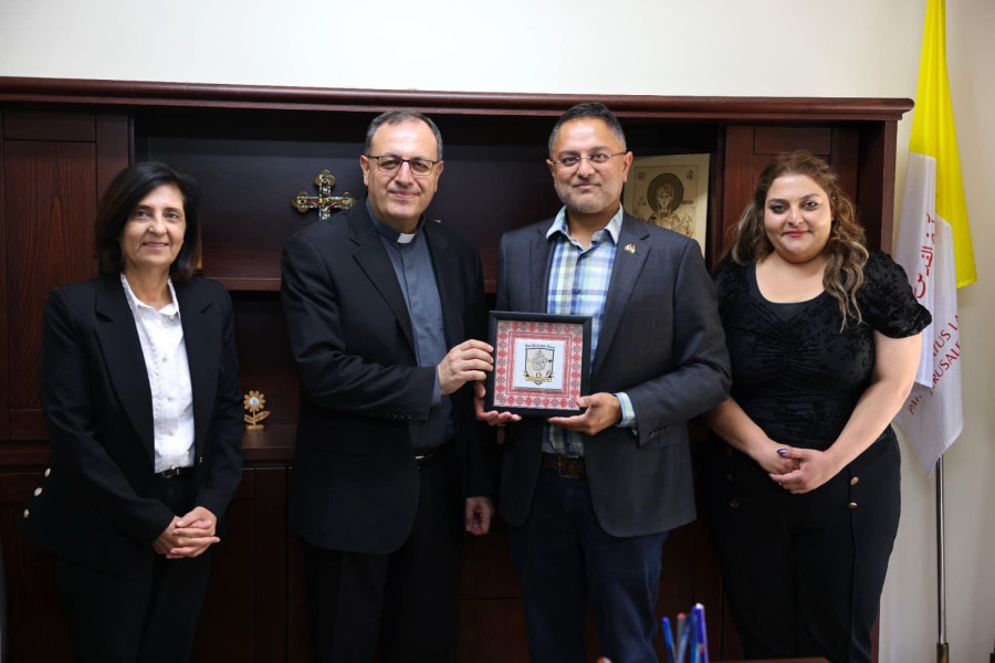 Canadian Ambassador Visits the General Administration Office